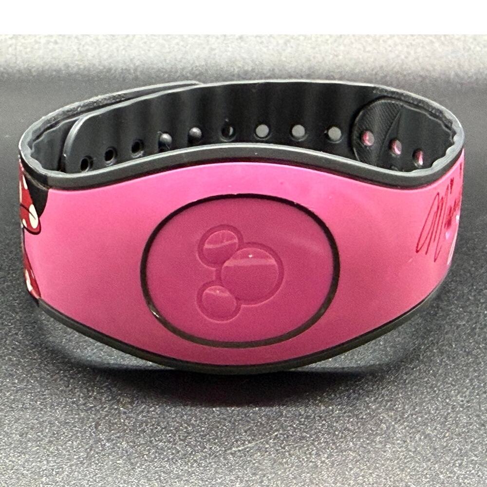 Original 2017 Walt Disney MagicBand 2 Pink Disney World Wristband